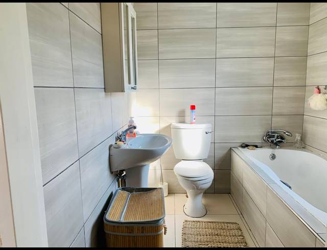 3 BEDROOM HOUSE FOR SALE IN DALPARK EXT 1